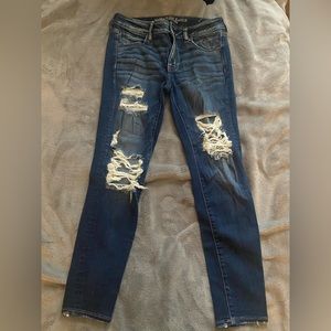 american eagle super stretch ripped jeans size 10s (short)